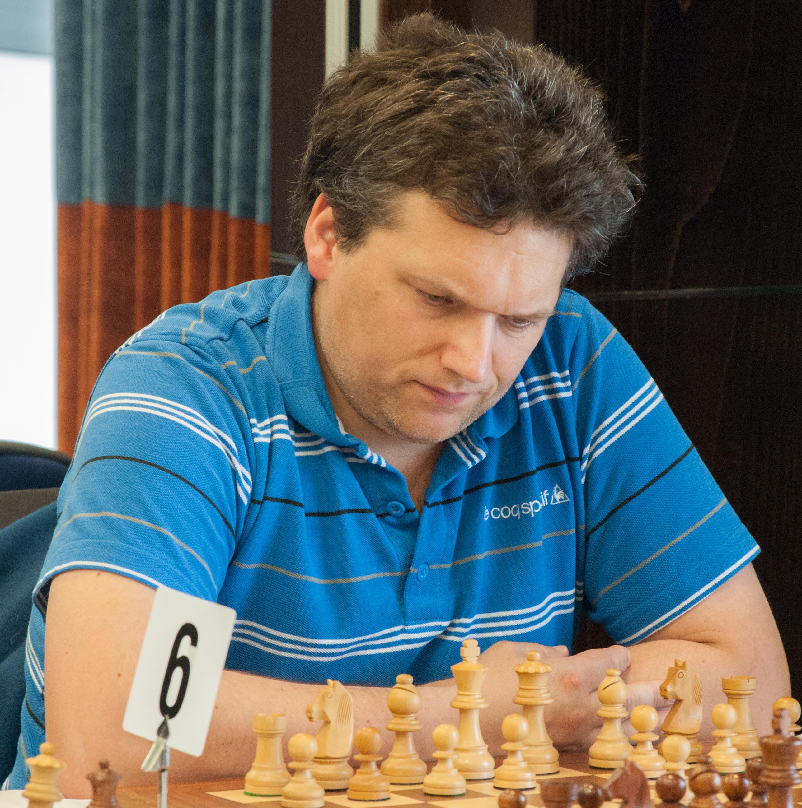 _jeu0590_lv.jpg